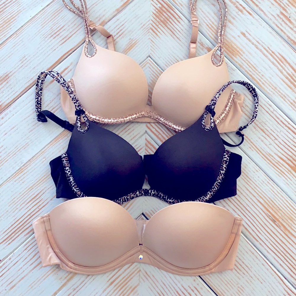 COPY - Victoria’s Secret push bras